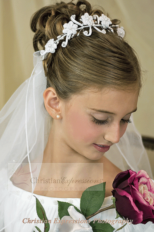 flower and pearls wreath first communion veils