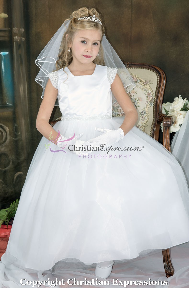 First Communion Dress pearl cap sleeves size 6