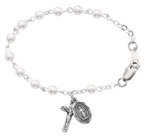 5 1/2in Imitation Pearl Like Glass Bracelet