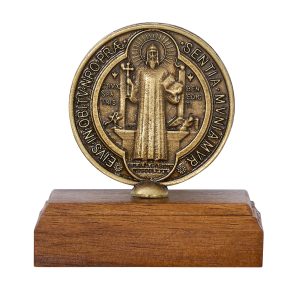 2.25" BRAZILLIAN WALNUT WOOD WITH GOLD ST BENEDICT COIN STANDING CRUCIFIX BAGGED