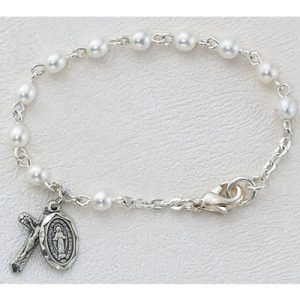 5 1/2in Imitation Pearl Like Glass Bracelet