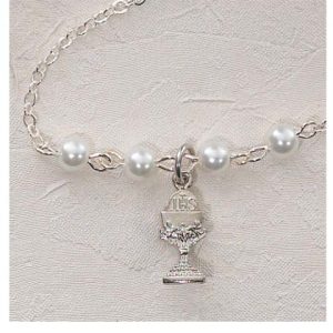 WHITE PEARL NECKLACE WITH RHODIUM PLATED CHALICE