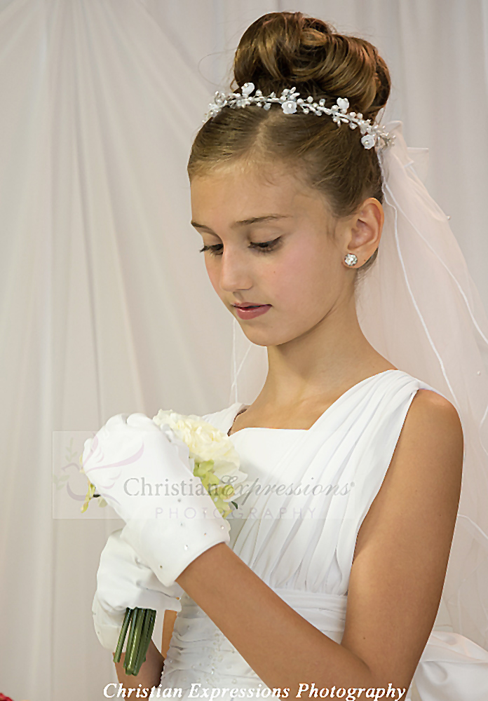 Pearl and Crystals Wreath First Communion Veil